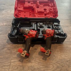 Milwaukee M18 Drill Set