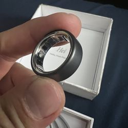 Oura Ring 4 - Size 8
