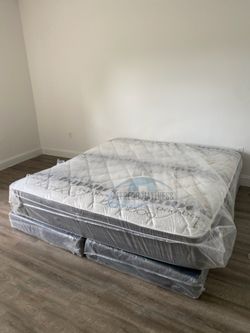 King mattress regular and box spring set (2pc - brand new)