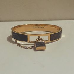 Louis Vuttion Bracelet