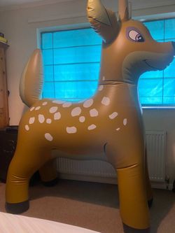 Inflatable Phenod’s deer (6ft)