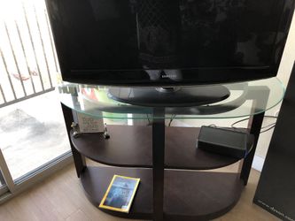 TV stand including Samsung 40” HDTV both in excellent condition all pictures available on OfferUp (CASH ONLY!!!)