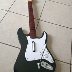 Xbox 360 Guitar Everything Works $20 Firm Pick Up Only 