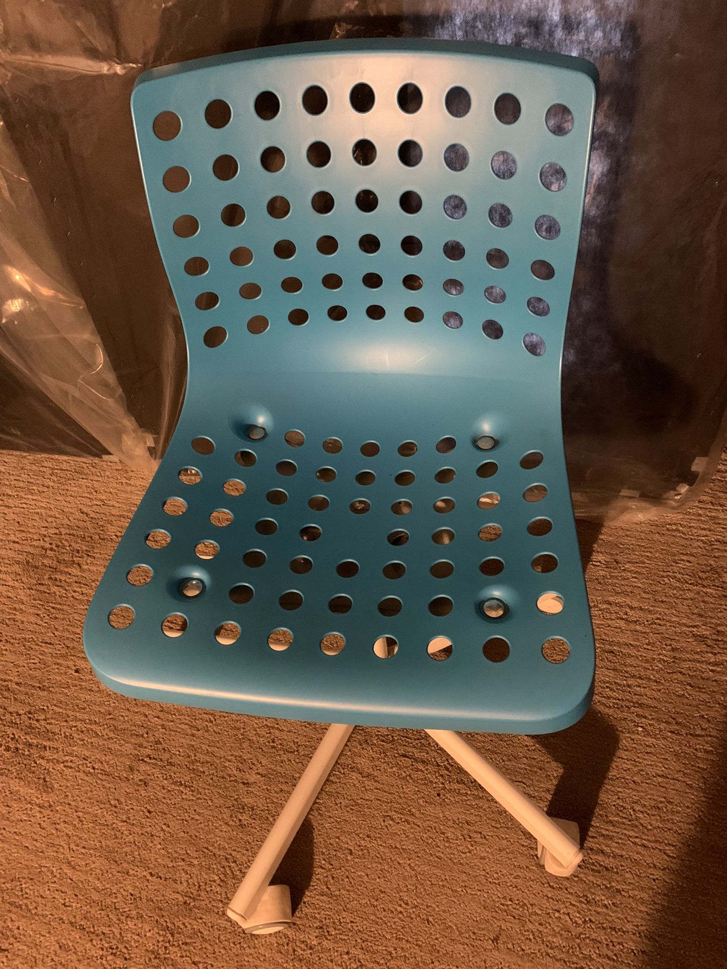 Desk/computer Chair