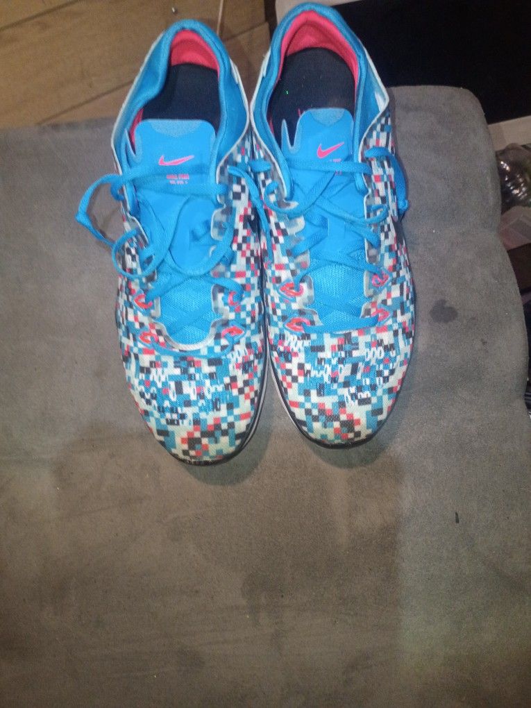 Women's Size 12 Tr fit 5