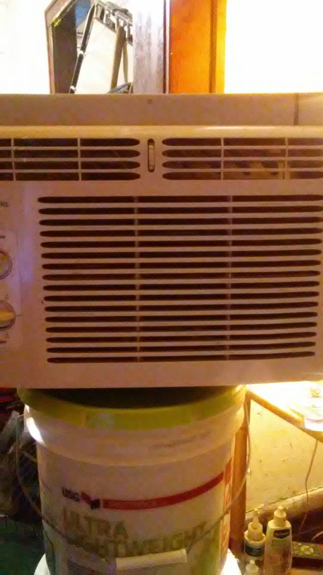 5000 BTU window air conditioner