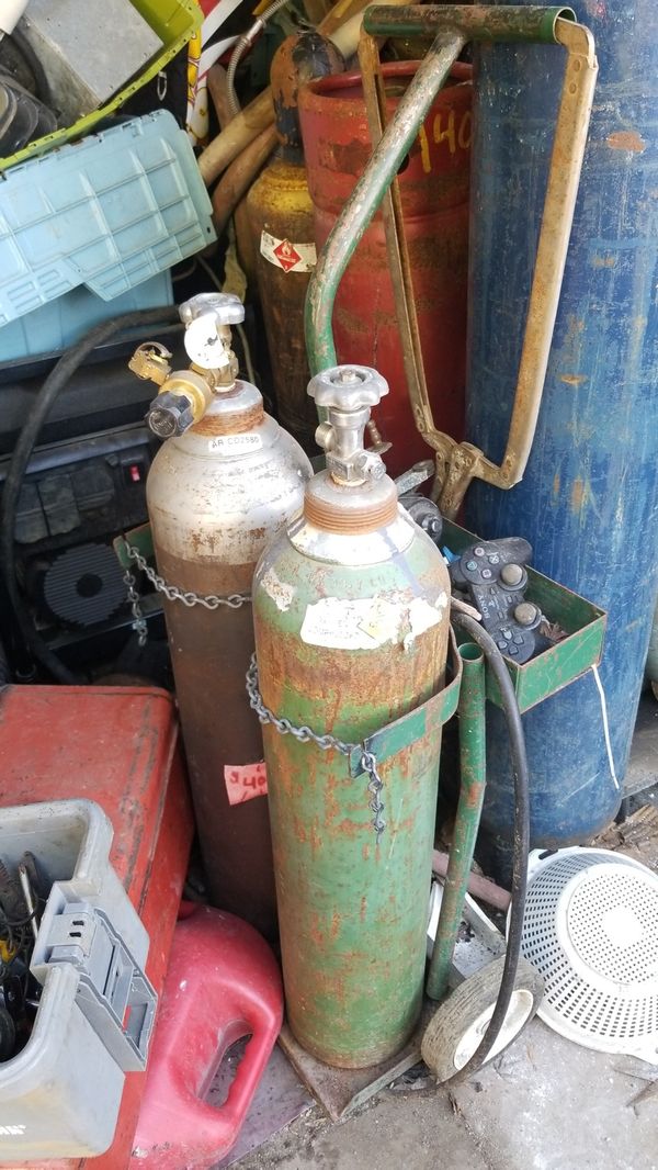 Oxy settling cutting torch I have gages hoses and tips for Sale in Auburn, WA OfferUp