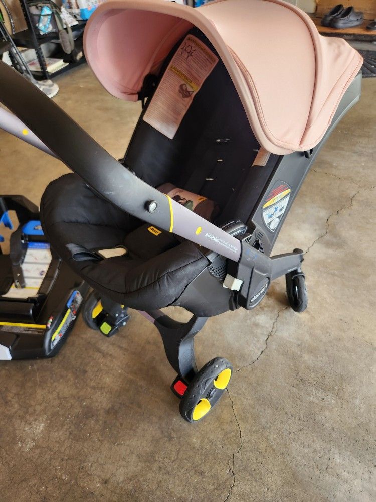 Doona Stroller Almost New
