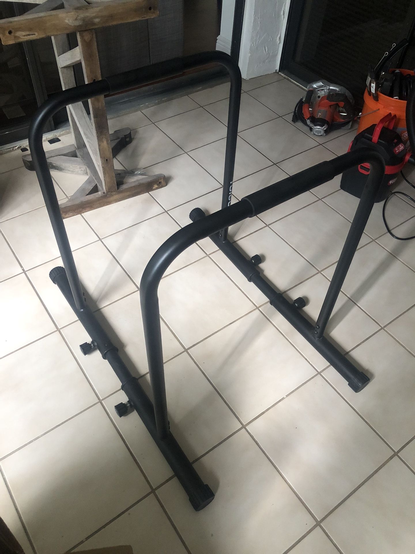 Gym Dip Bars - Adjustable
