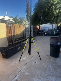 Hi-pod Stand