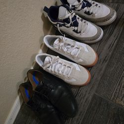 Size 7-7.5 shoes