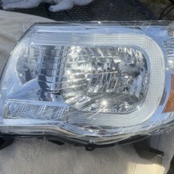 05-11 Toyota Tacoma Chrome Amber LED Strip Headlights