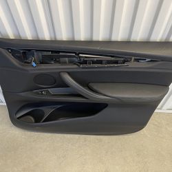 BMW X5 2013-2018 Front Passenger Door Panel (Black)