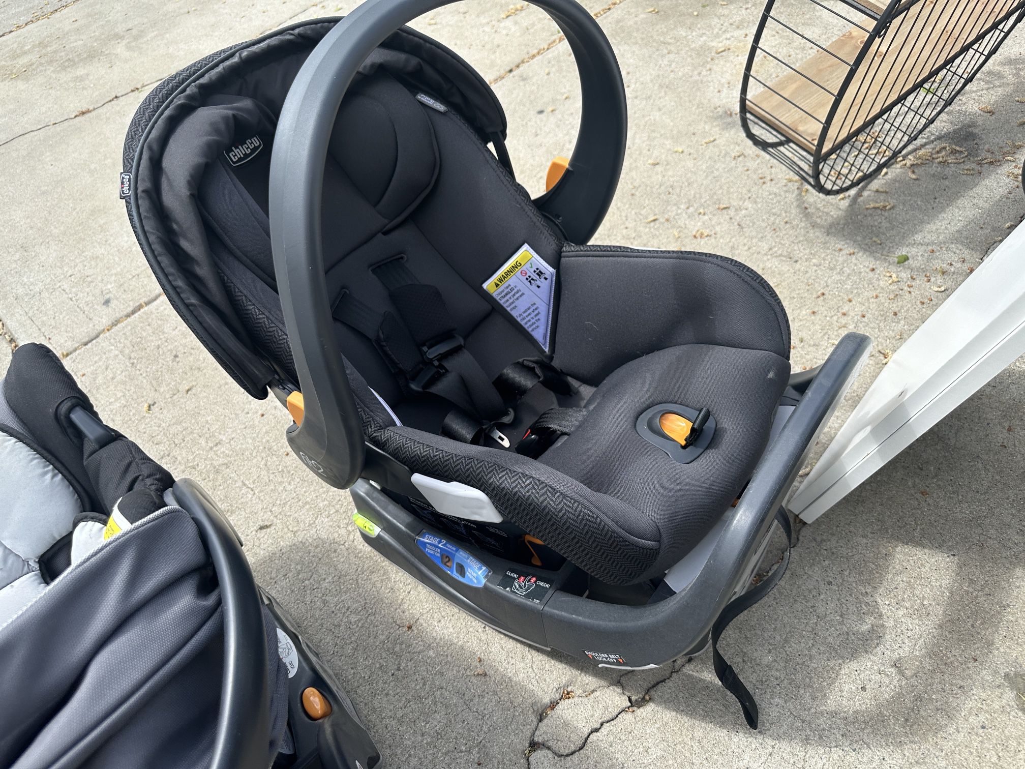 Car Seat With Base 