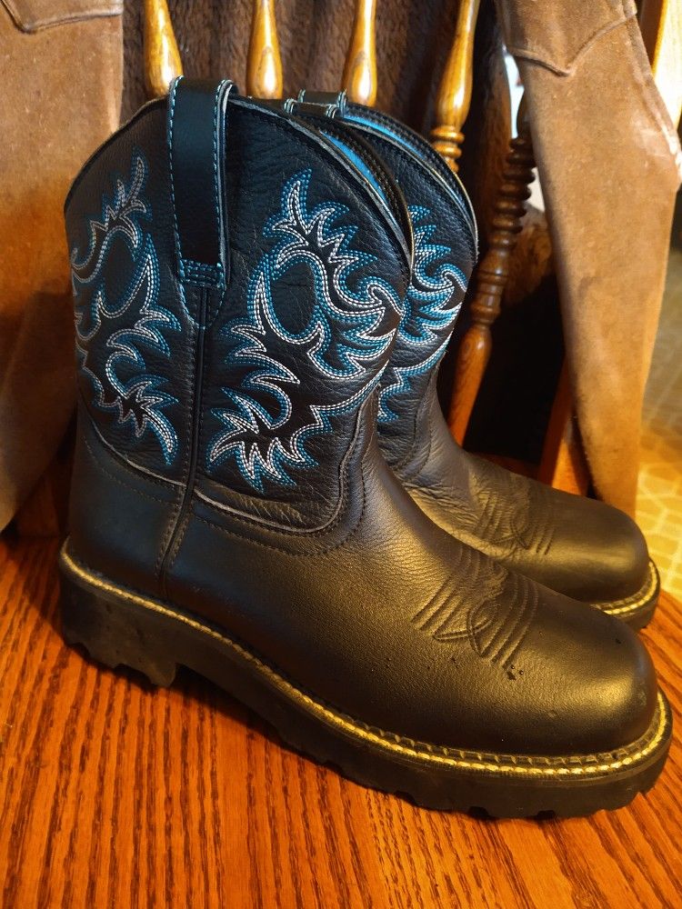 New Ariat Women's Boots 