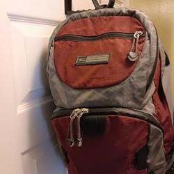 REI Traverse W day pack