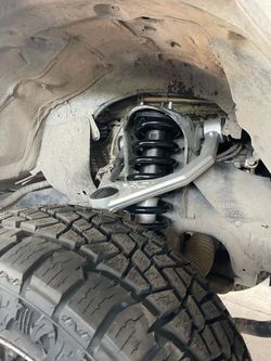 LIFT KITS SAME DAY INSTALL ✅