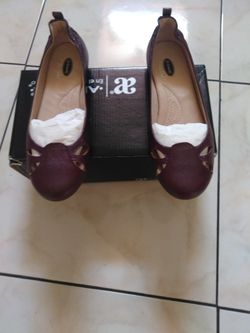 Brand new size 6.5 leather