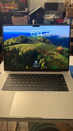 2023 Apple MacBook Pro 16” Barely Used