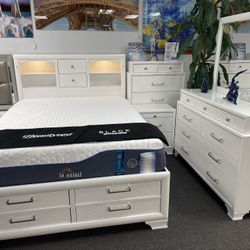Special Offer🚨Gorgeous White 5pc Bedroom Set
