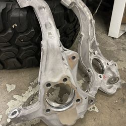 2021 Chevy Silverado OE Spindles Both Sides