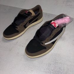 Mocha Travis Scott low size 10 new