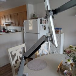 Monitor Holder 
