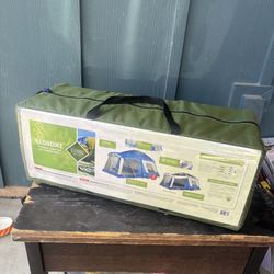 Klondike 8 Person Water Resistant Tent with Convertible Screen Room