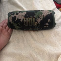 JBL charge 5 Camo