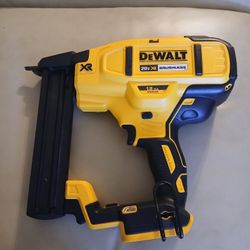 DEWALT
20V MAX XR Lithium-Ion Cordless 18-Gauge Narrow Crown Stapler (Tool Only