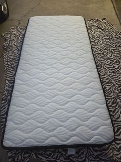 Hybrid twin mattress