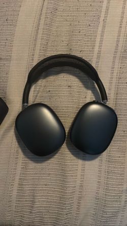 Apple AirPods Max Headphones