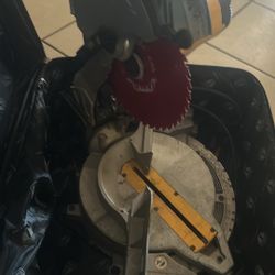 10 Inch DeWalt Miter Saw With Diablo Disc