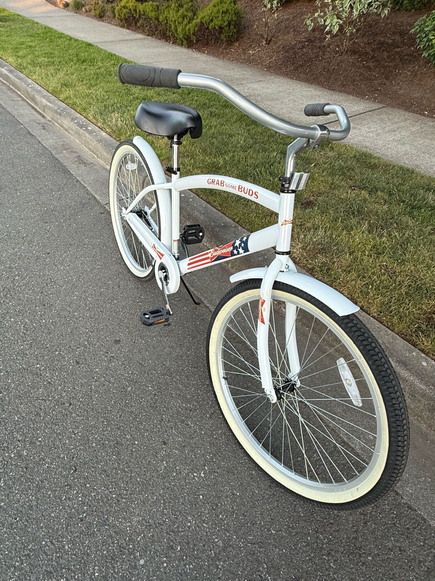 Budweiser "Grab Some Buds" promotional beach cruiser