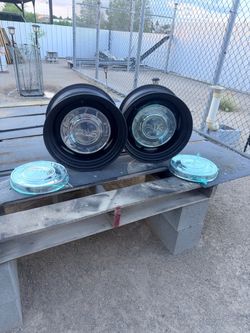 Vendo 2 rines 15 x 8 y 4 copas gmc para trocas gmc viejitas