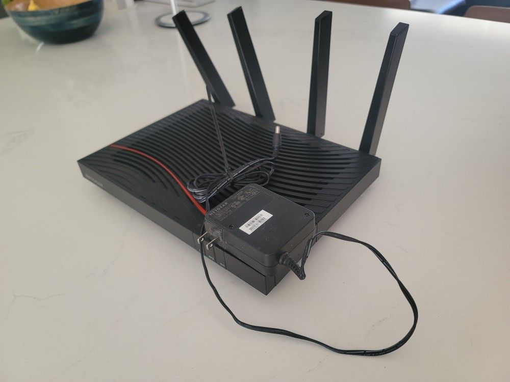 NETGEAR NIGHTHAWK X4S Cable Modem Router