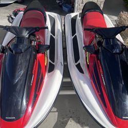 Twin 2003 Honda Aquatrax~ pristine cond