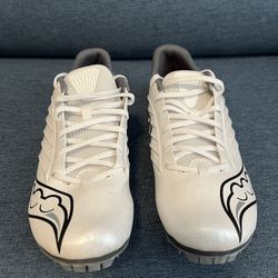 Saucony Track Shoes Women 8 Men 6, Like New 