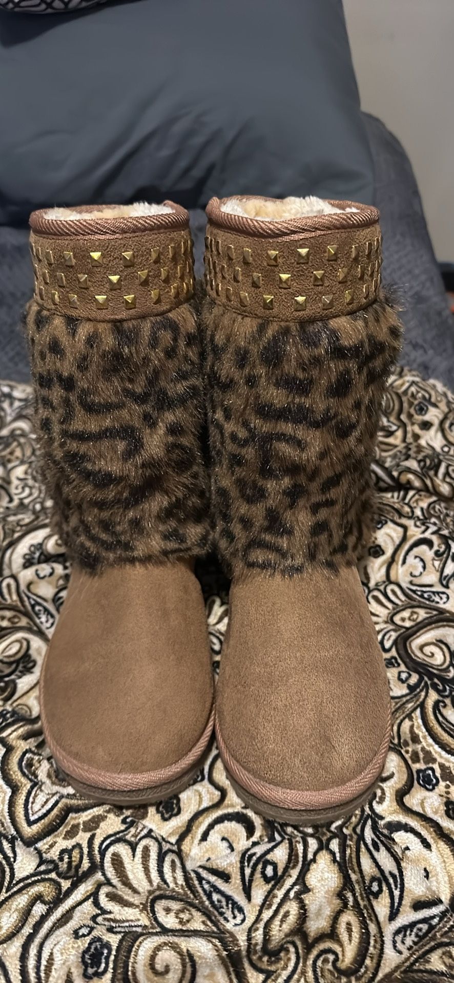 BOOTS