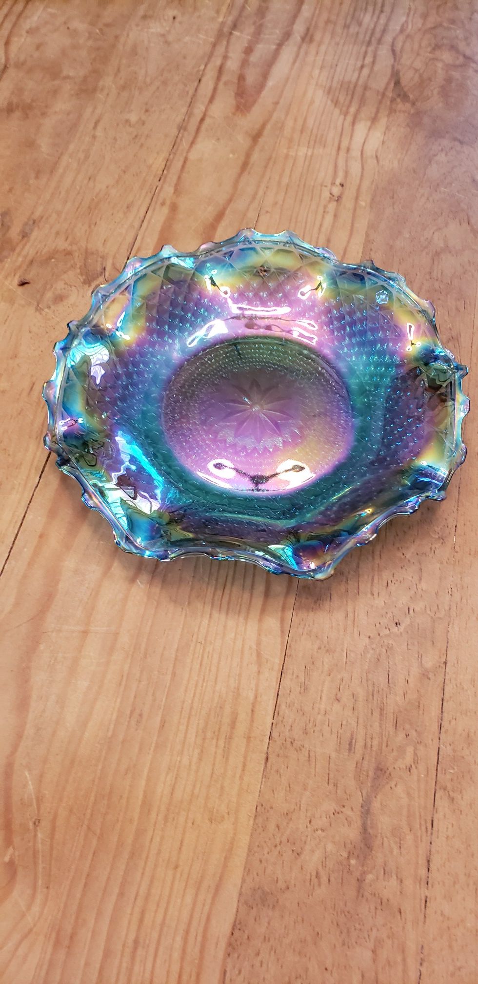 Nice Collectible Carnival Glass Plate. NO IMPERFECTIONS.