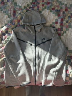 Grey Nike Tech XL