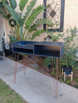 Modern MidCentury Console / Entry Table / Bar / Coffee Bar!