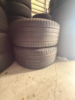 285/45/22 Pirell Scorpion (2)