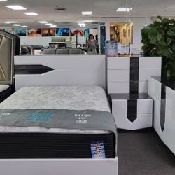 5PC Bedroom Set On Sale Now! $1,399/¡Juego de dormitorio de 5 piezas a la venta ahora! $1,399/