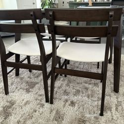 Dining table with 4 chairs 