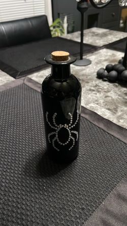 Rhinestone Spider Decor Bottle