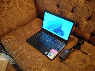 Laptop Dell Latitude E5450-core i5-8gb ram-320gb HD-go-od for stud-ents.