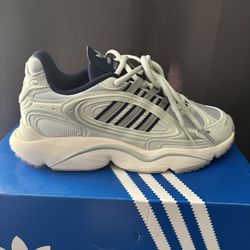 Woman adidas Ozmillen