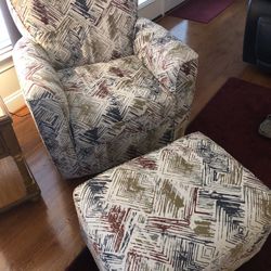 Swivel Rocker w/ Motion Footstool 