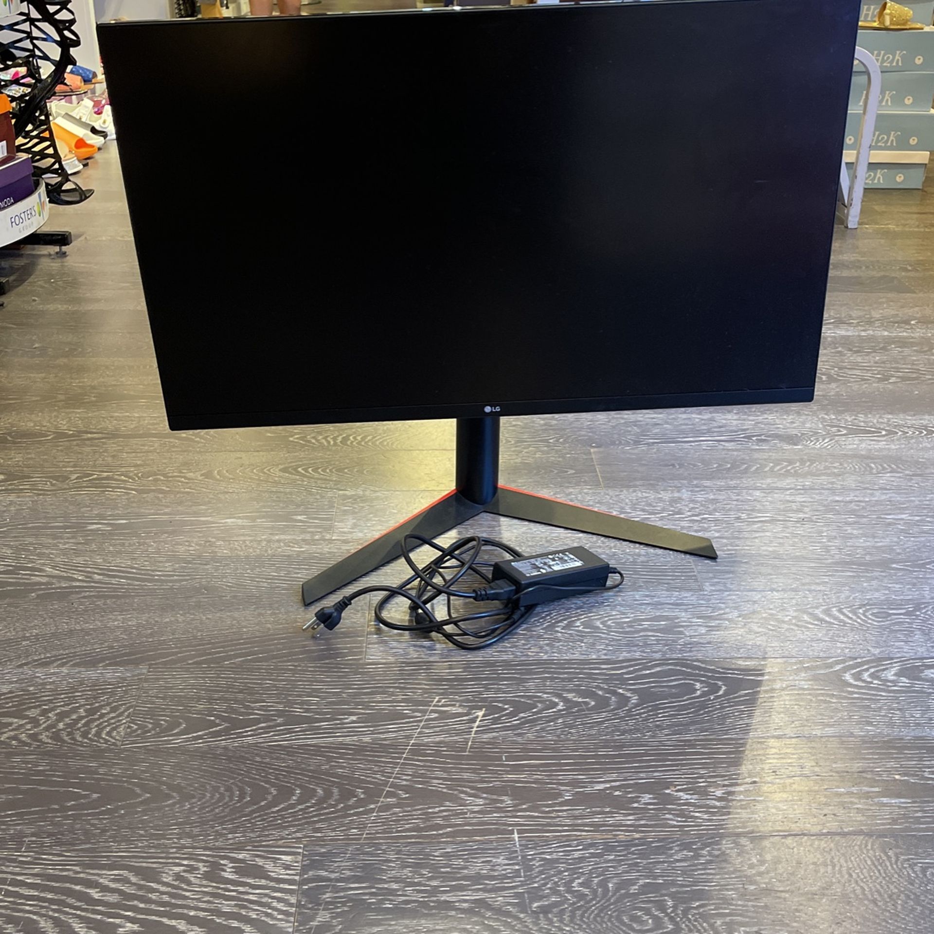 LG Gaming Monitor 32” # 32GK850F Mint Condition